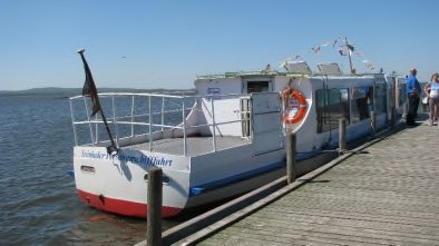 Boot für die Überfahrt zur Festungsinsel Wilhelmstein